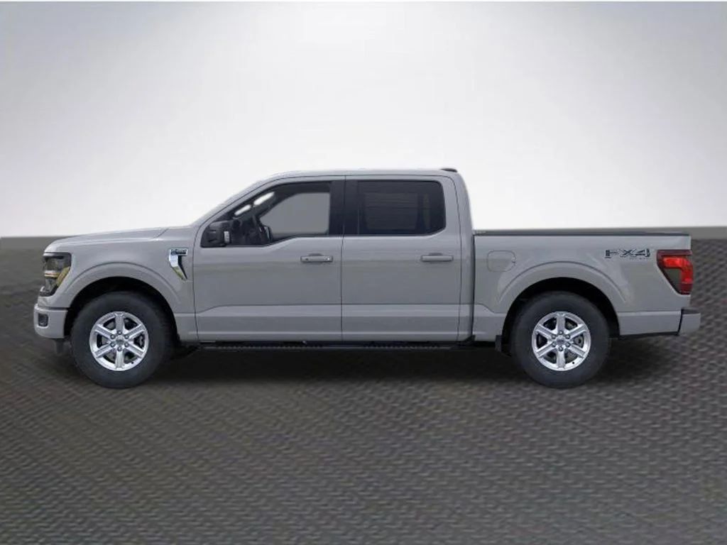 New 2026 Avalanche Ford XLT image 3