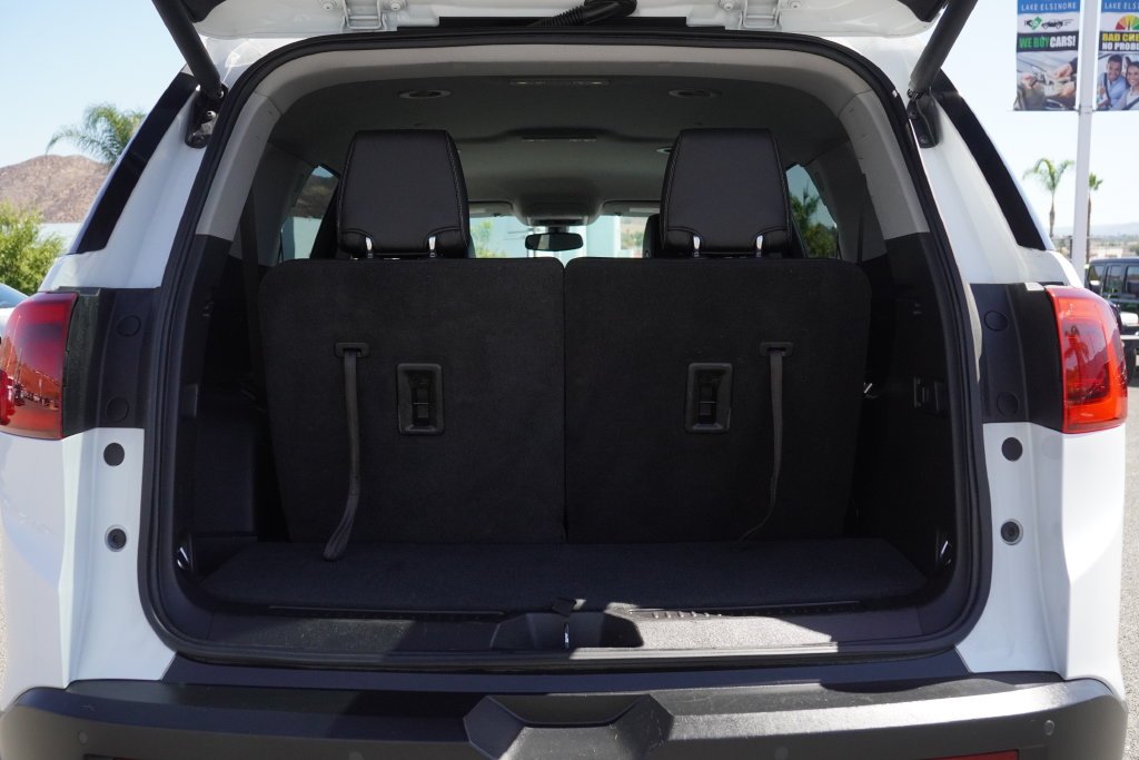 Used 2019 White GMC SLT-1 image 40