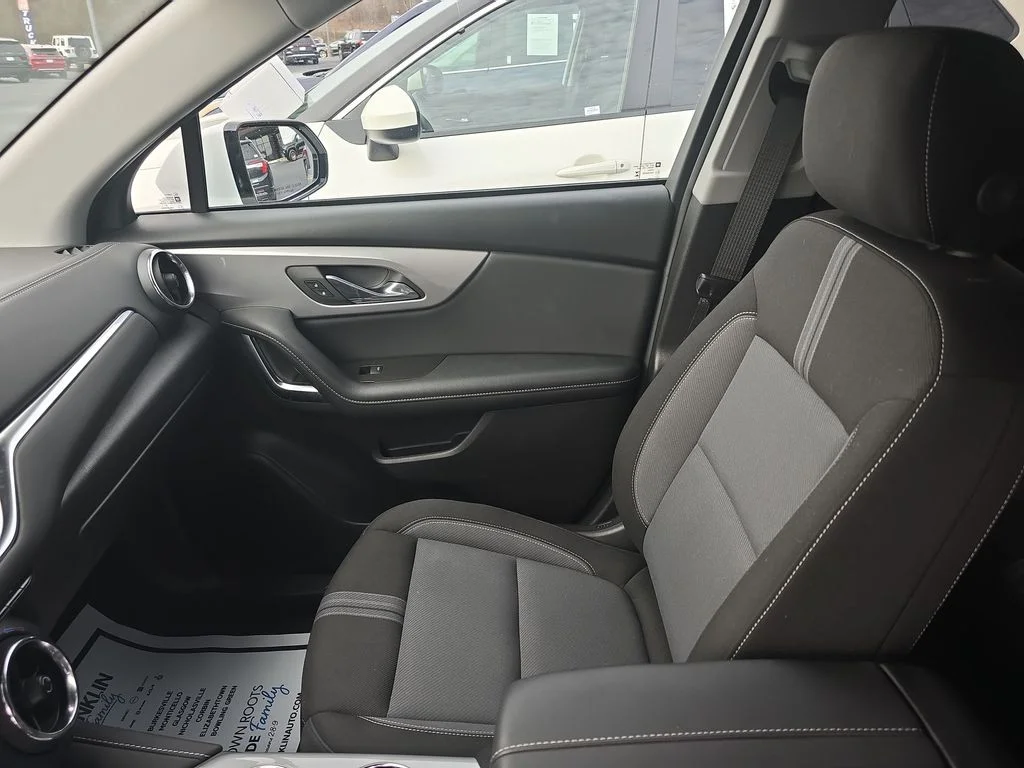 Used 2024 White Chevrolet LT image 11