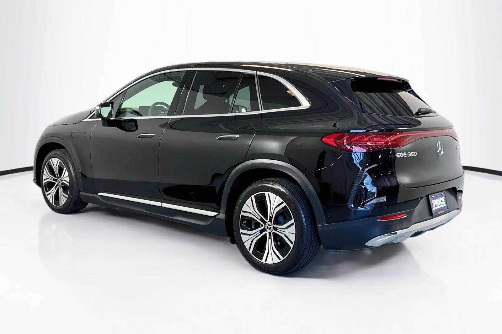 Used 2023 Obsidian Black Metallic Mercedes-Benz EQE 350 image 7