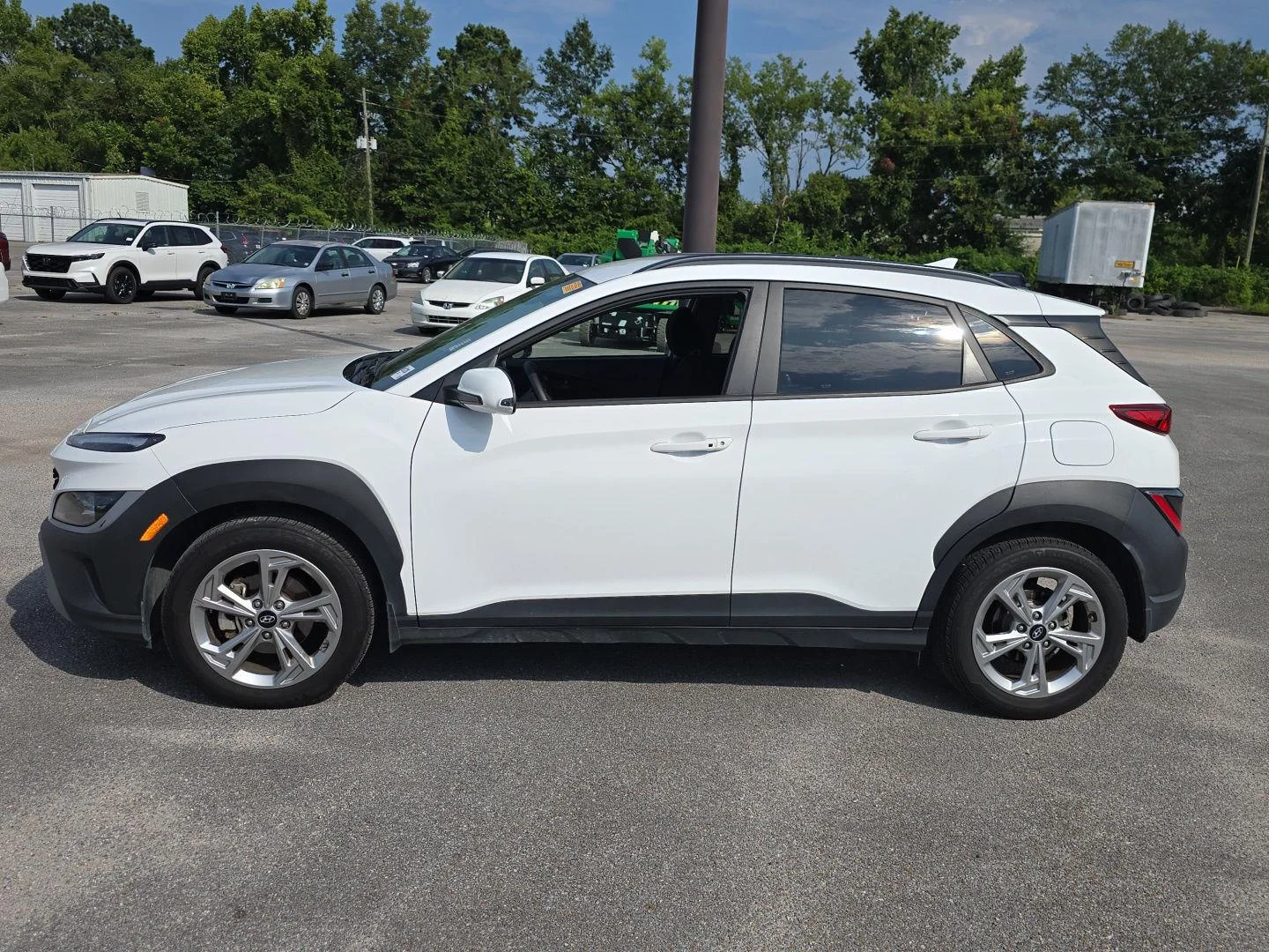 Used 2022 Lunar White Hyundai SEL image 7