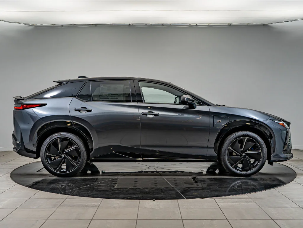 New 2026 Black Lexus 550e F Sport image 4