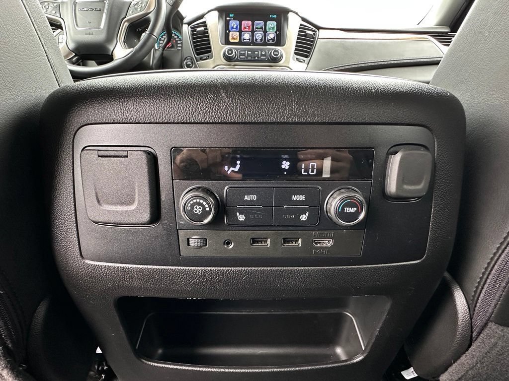Used 2020 WHITE FROST TRICOAT GMC Denali image 29