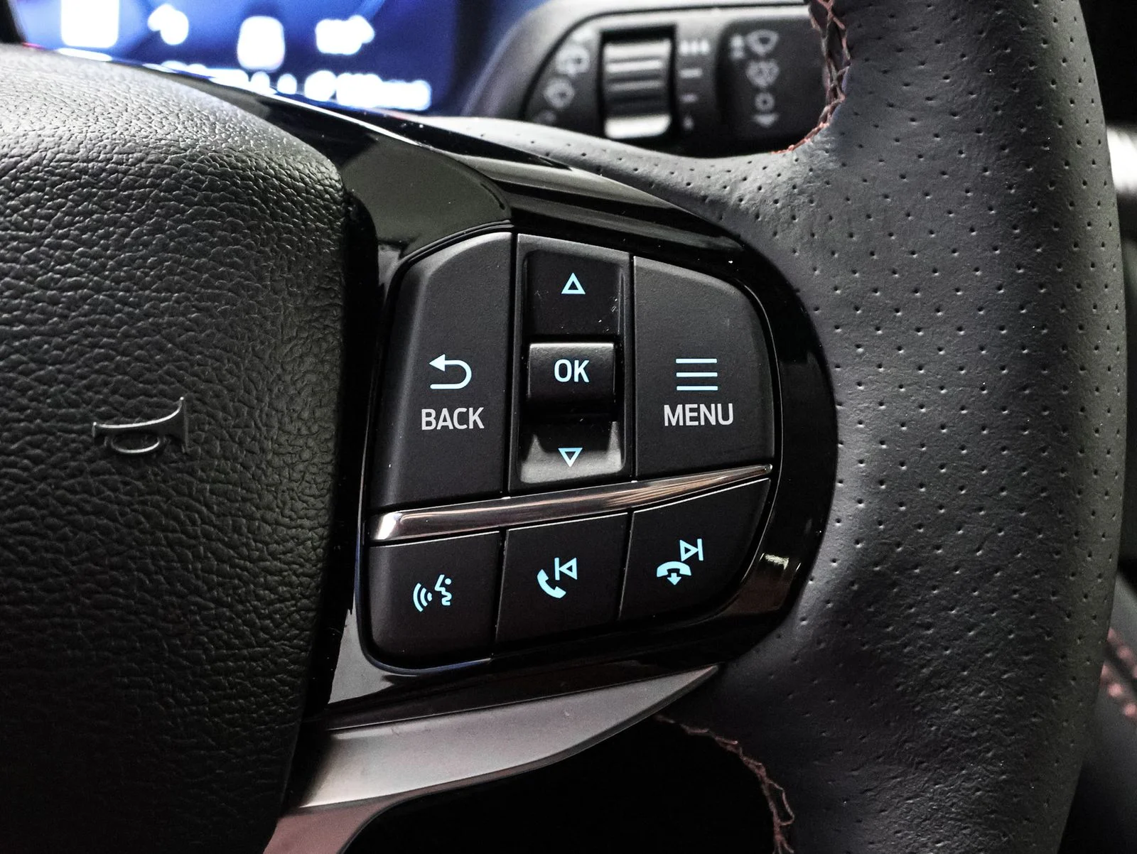 2026 Ford Explorer ST-Line - Photo 36