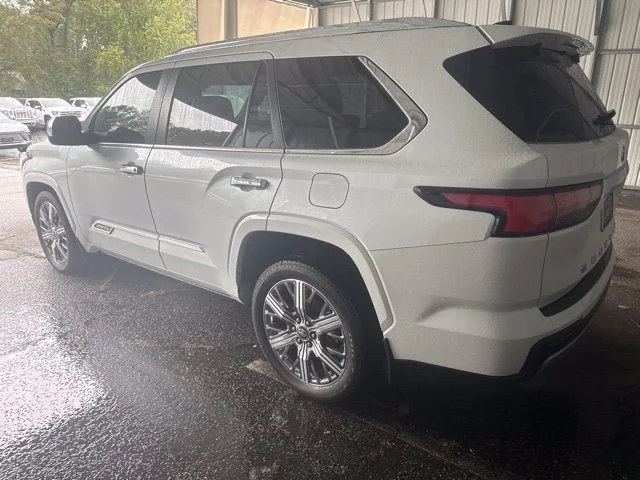 Used 2025 Beige Toyota Capstone image 11