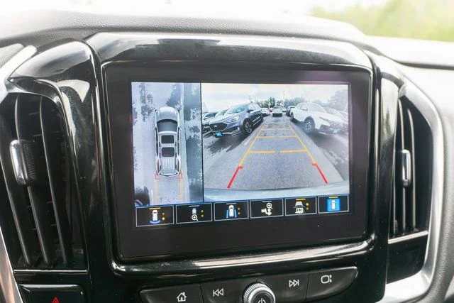Used 2023 Gray Chevrolet LT image 26