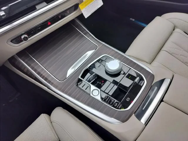 New 2027 Mineral White Metallic BMW xDrive40i image 19