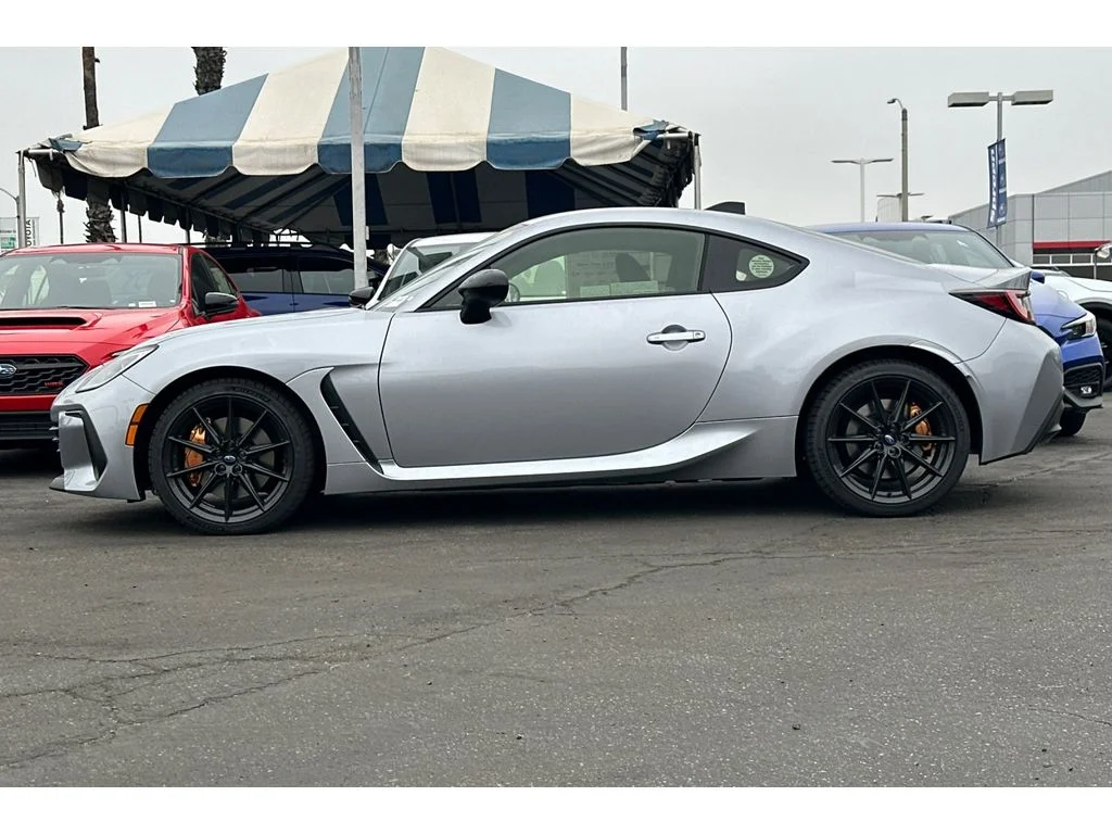 New 2026 ICE SILVER METALLIC Subaru tS image 7
