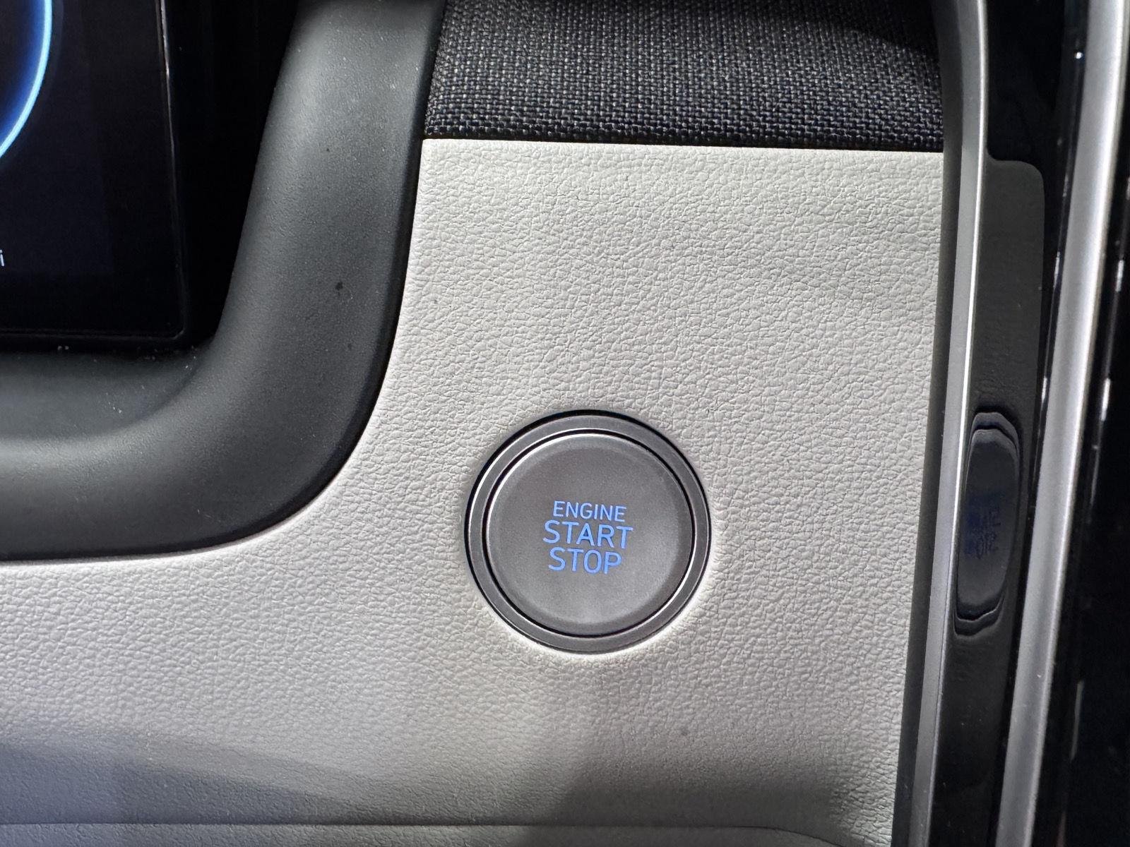 Certified Used 2024 White Pearl Hyundai SEL image 40