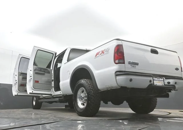 Used 2004 Beige Ford XLT image 52
