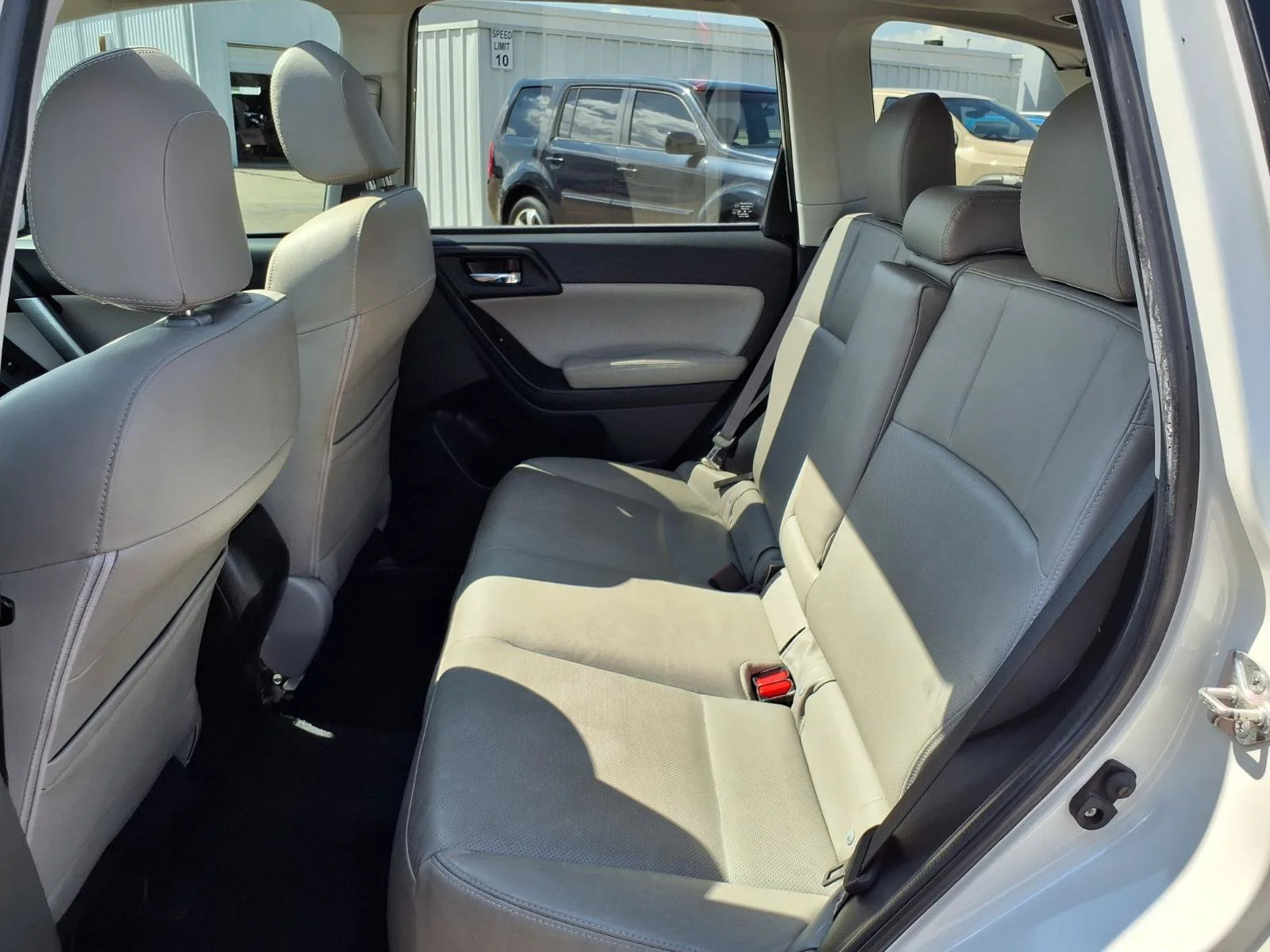 Used 2015 White Subaru 2.5i Limited image 13