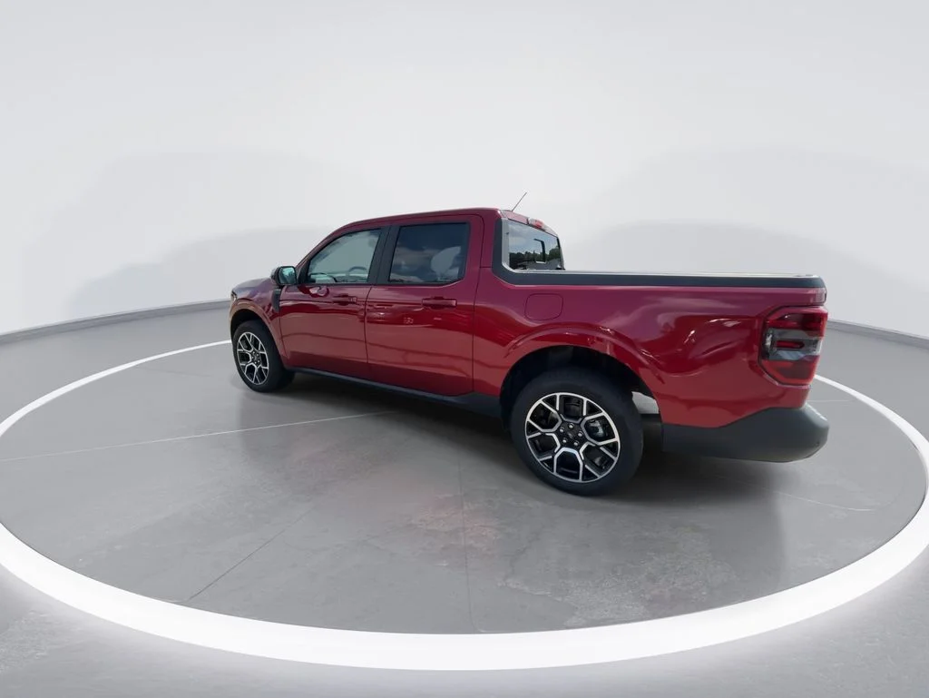 Used 2025 Red Ford Lariat image 6