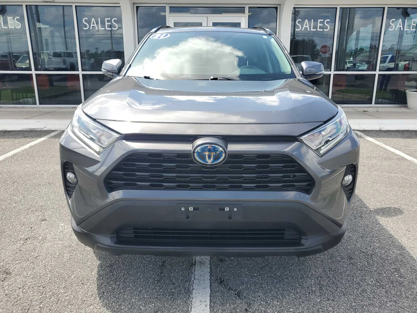 Used 2021 Gray Toyota Hybrid LE image 12