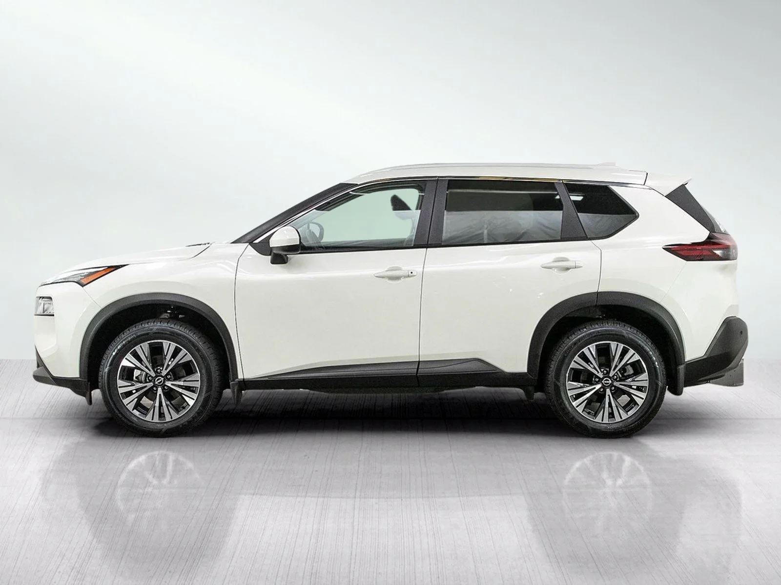 Used 2023 Nissan Rogue SV with VIN JN8BT3BB3PW495127 for sale in Minneapolis, Minnesota