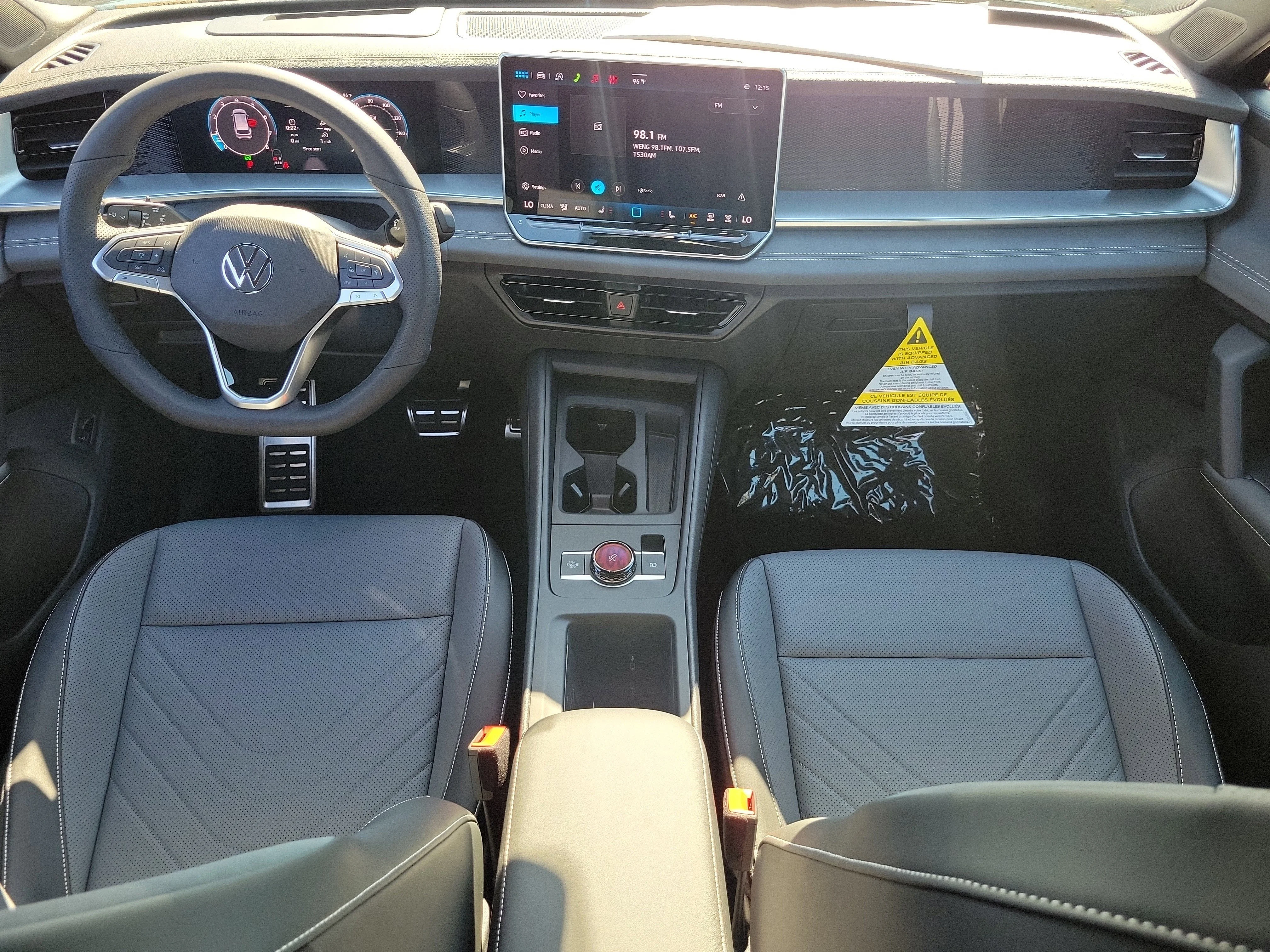 2026 Volkswagen Tiguan SE R-LINE BLACK - Photo 2