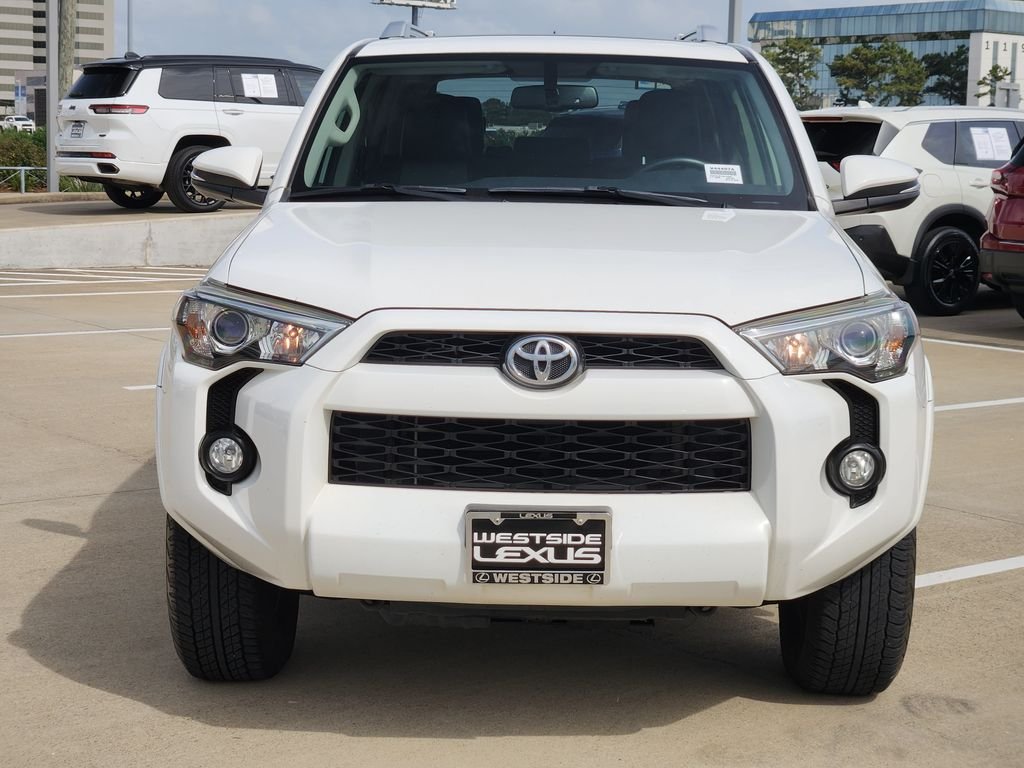 Used 2016 Super White Toyota SR5 Premium image 2