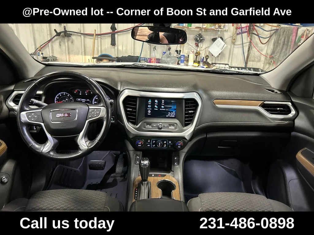 Used 2019 White GMC SLE-2 image 20