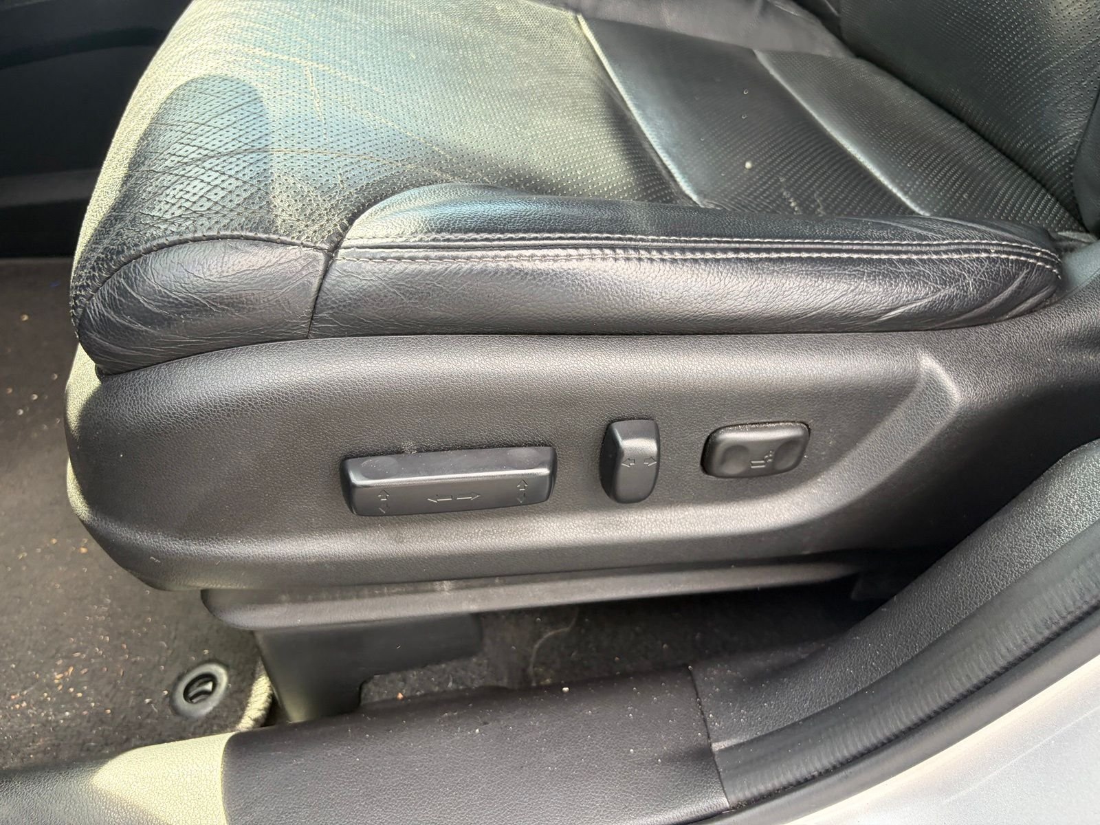 Used 2016 Silver Honda EX-L image 14