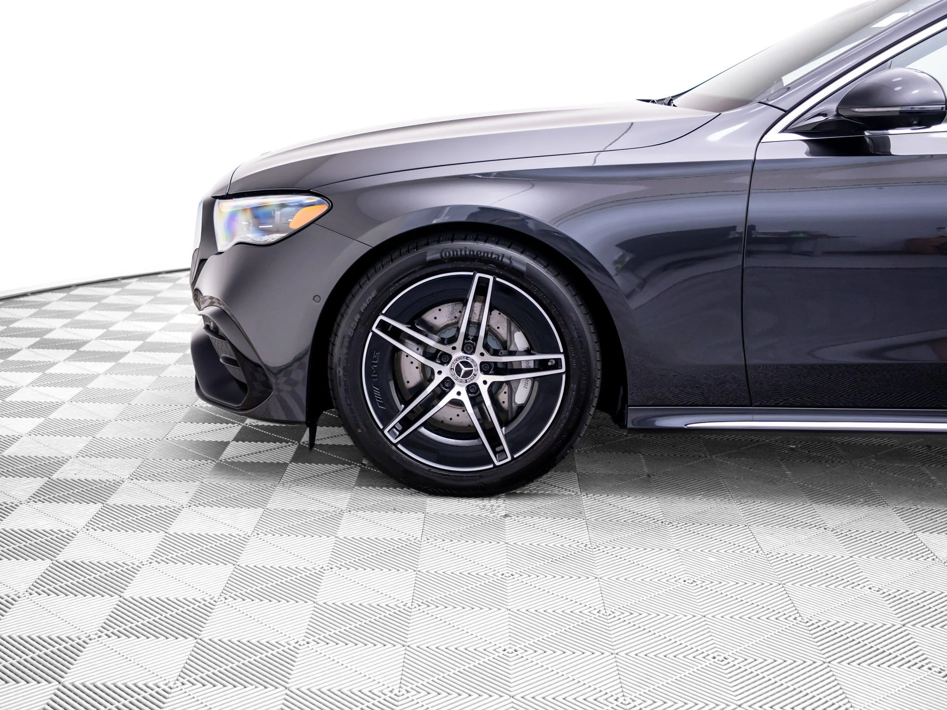 New 2027 Gray Mercedes-Benz E 450 image 37