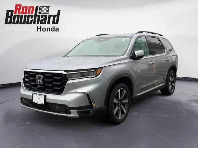 Certified Used 2025 Silver Honda Elite image 10