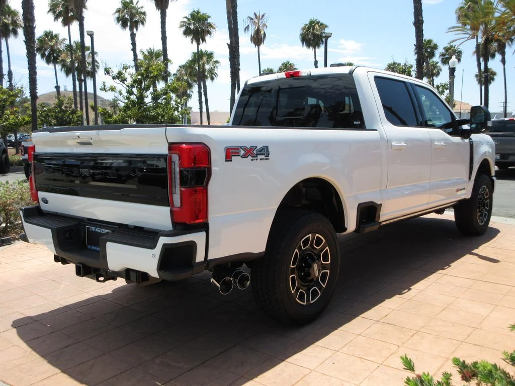 New 2026 Star White Metallic Tri-Coat Ford Platinum image 4