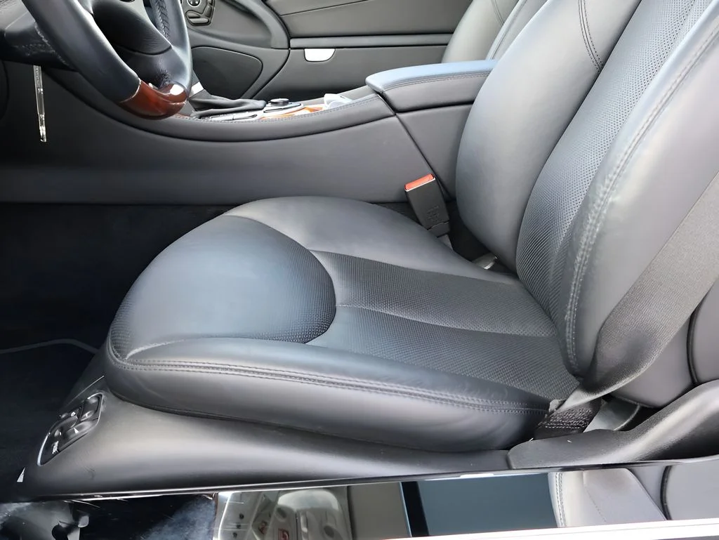 Used 2008 Iridium Silver Metallic Mercedes-Benz SL 550 image 37