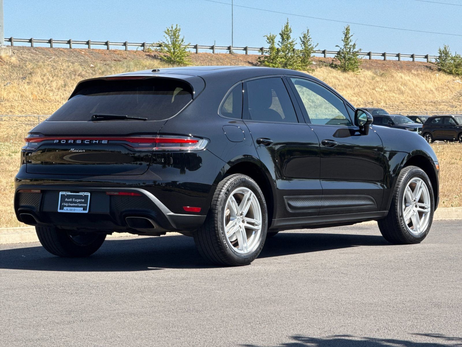 Used 2024  Porsche Base image 3