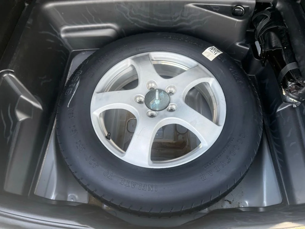 Used 2024 Silver Jeep Altitude X image 43