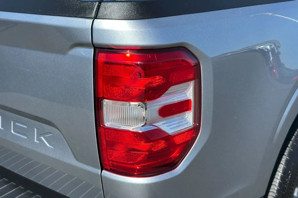 Used 2024 Silver Ford XLT image 6