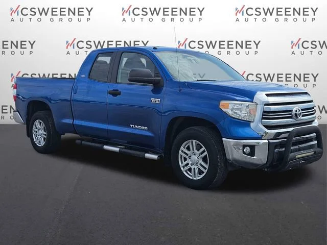 Used 2016 Blue Toyota SR5 image 7