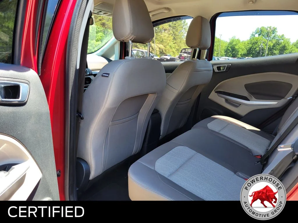 Used 2018 Red Ford SE image 15