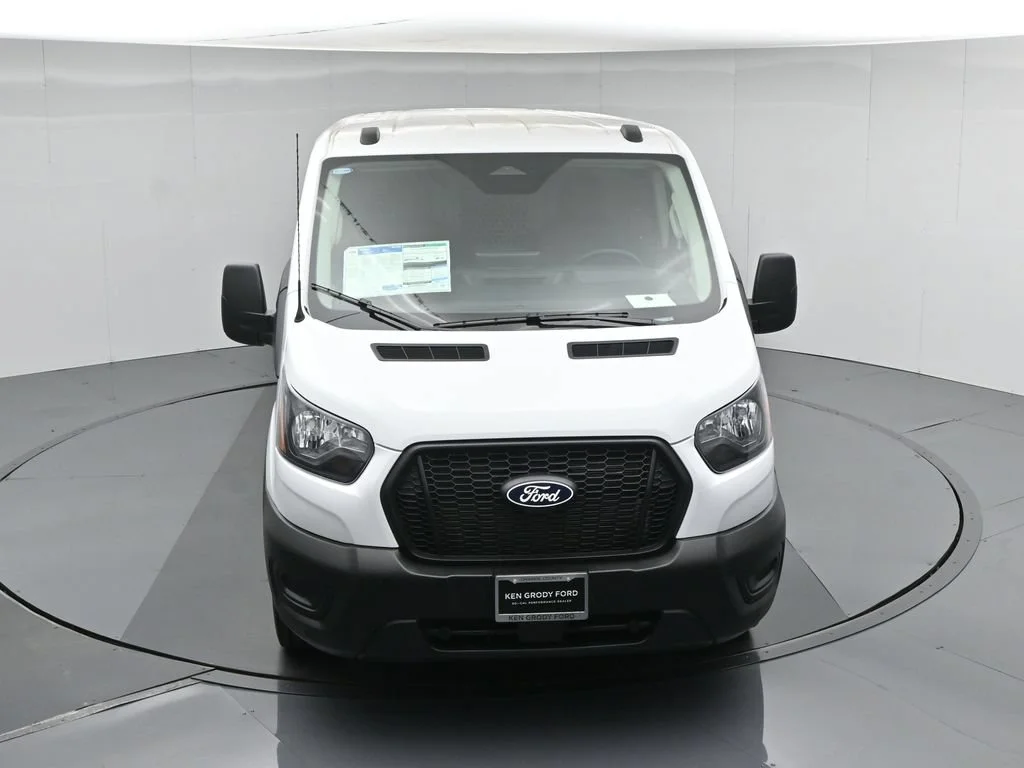 New 2026 Oxford White Ford Base image 39
