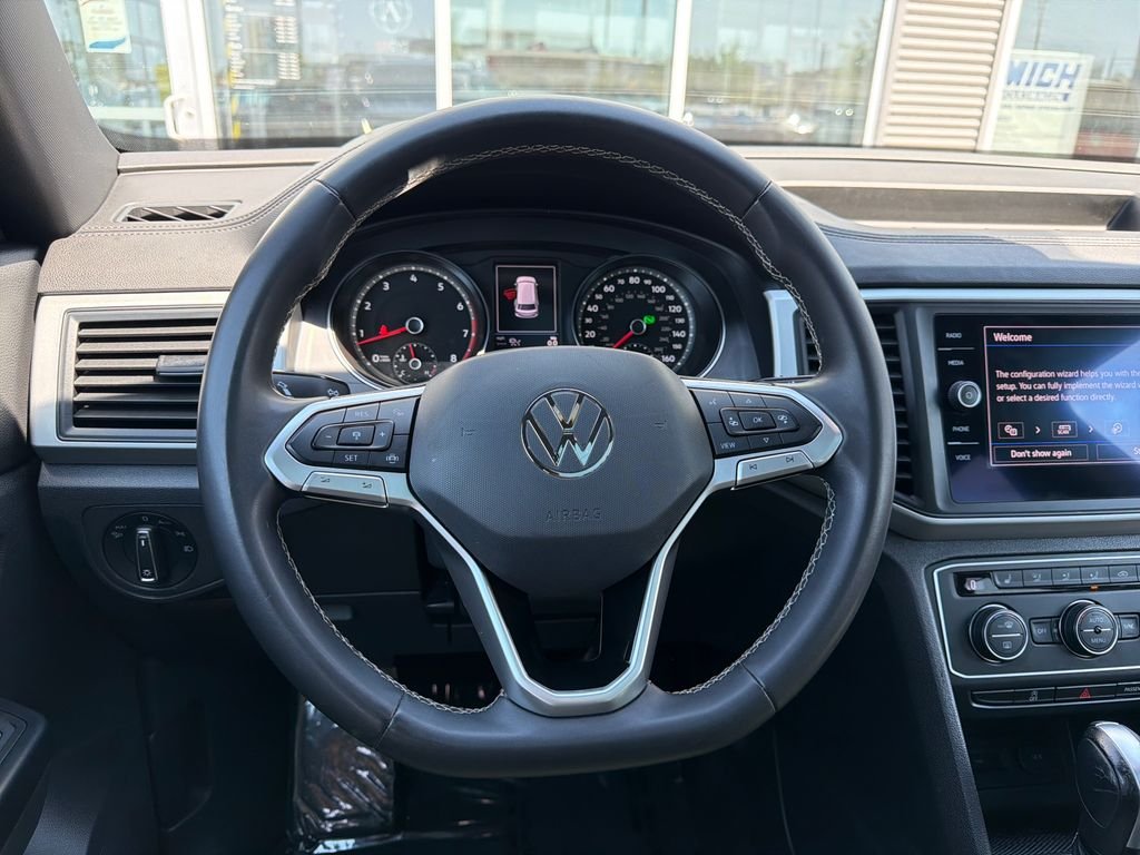 Certified Used 2021 Pure Gray Volkswagen 3.6L V6 SE w/Technology image 15
