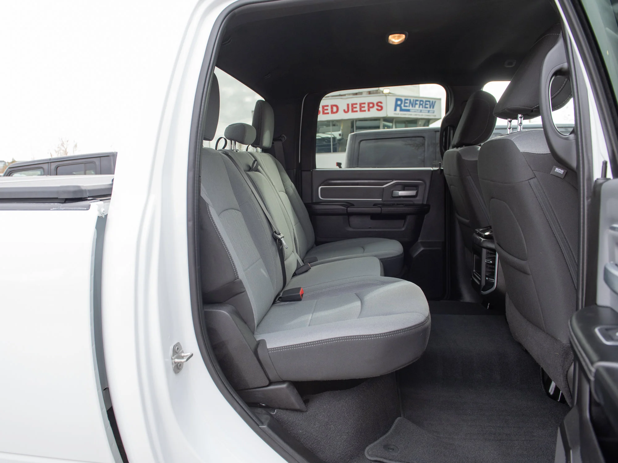 Certified Used 2023 White RAM Big Horn * No Accidents | Cummins Diesel | Apple CarPlay | Remote Start | Heated Seats image 24