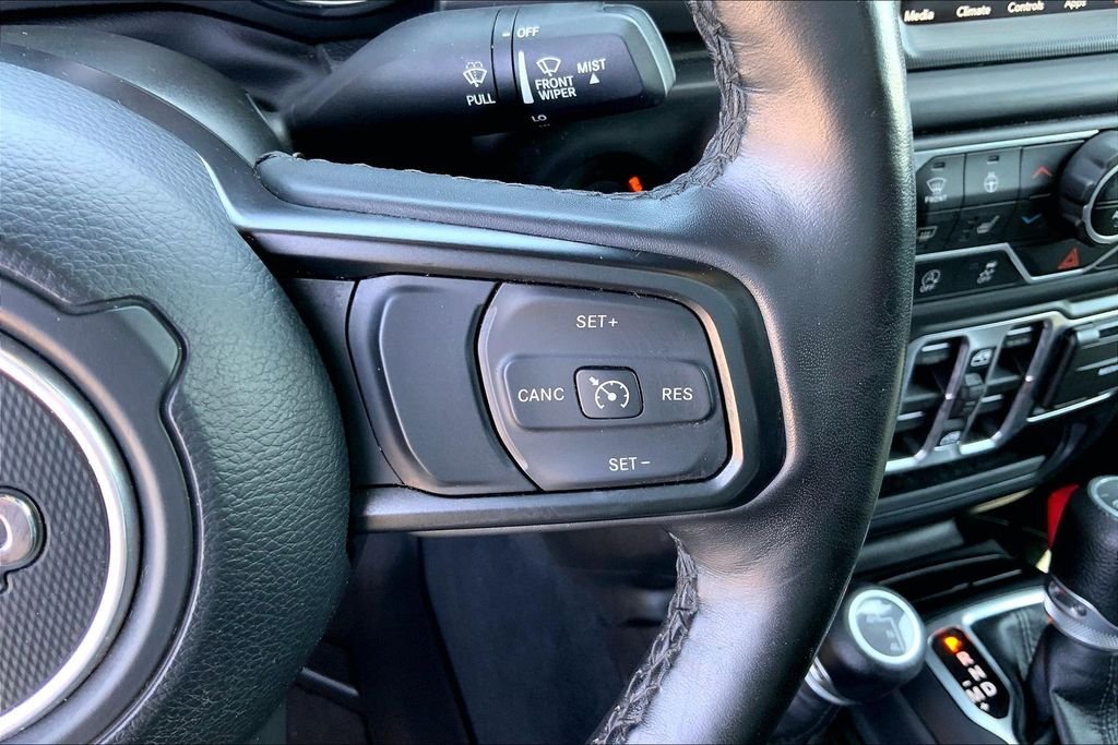 Used 2023 Gray Jeep Sport S image 13