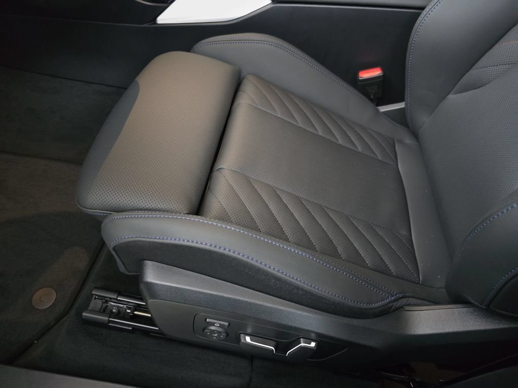 New 2026 Brooklyn Grey Metallic BMW M50 xDrive image 26