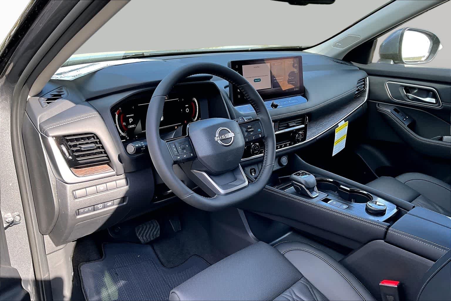 New 2026 Gun Metallic Nissan Platinum image 8