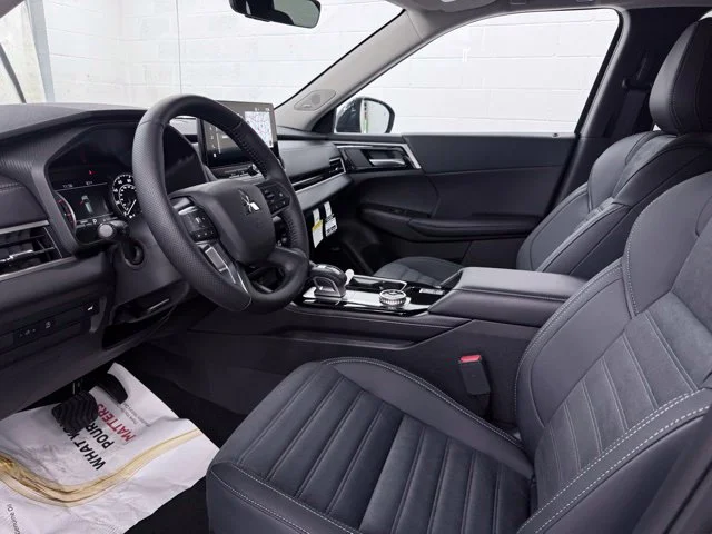 2026 Mitsubishi Outlander SE - Photo 17