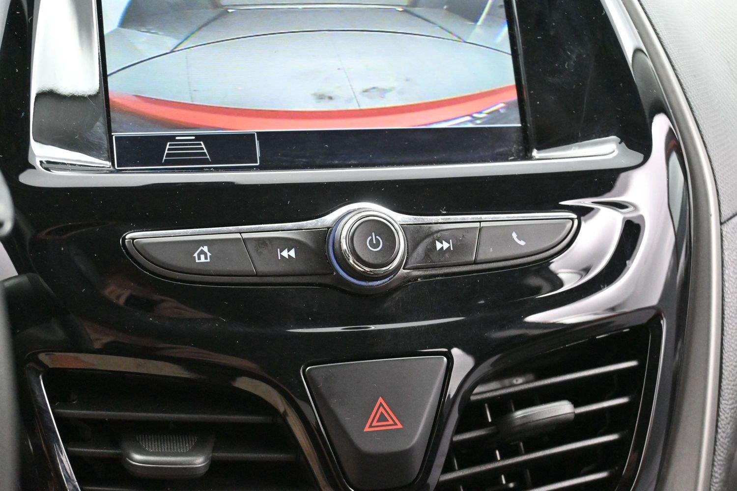 Used 2021 Metallic paint.) Chevrolet LS image 17