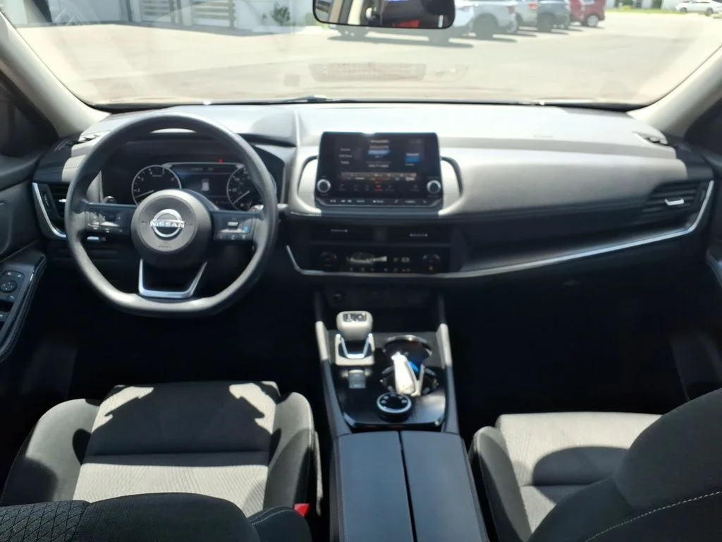 Used 2024 Beige/tan Nissan SV image 11