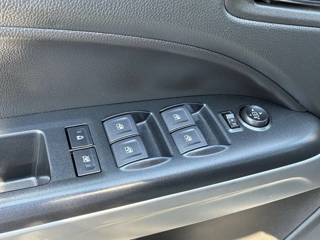 2022 Chevrolet Colorado ZR2 - Photo 16