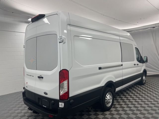 Used 2024 White Ford Base image 5