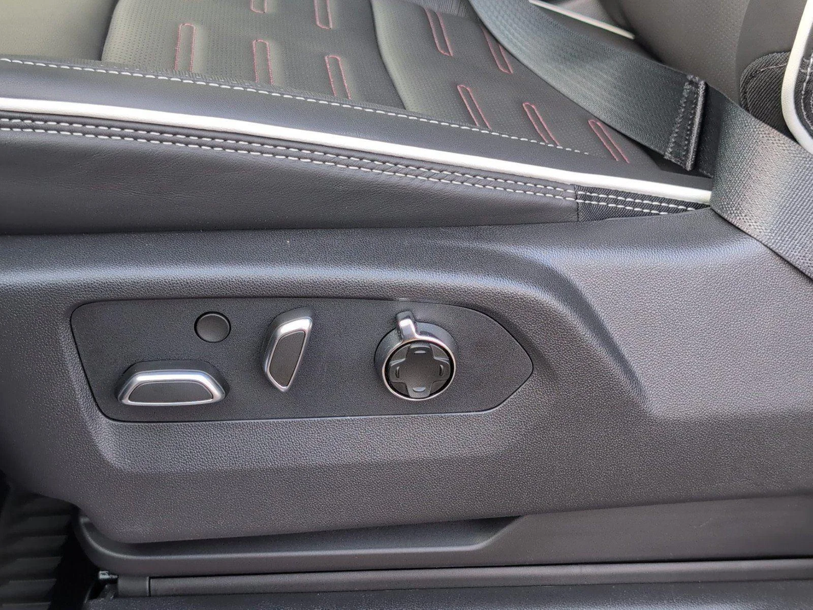 New 2026 Onyx Black GMC AT4X image 18