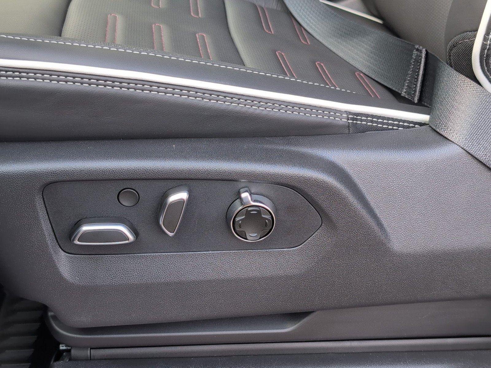 New 2026 Onyx Black GMC AT4X image 18