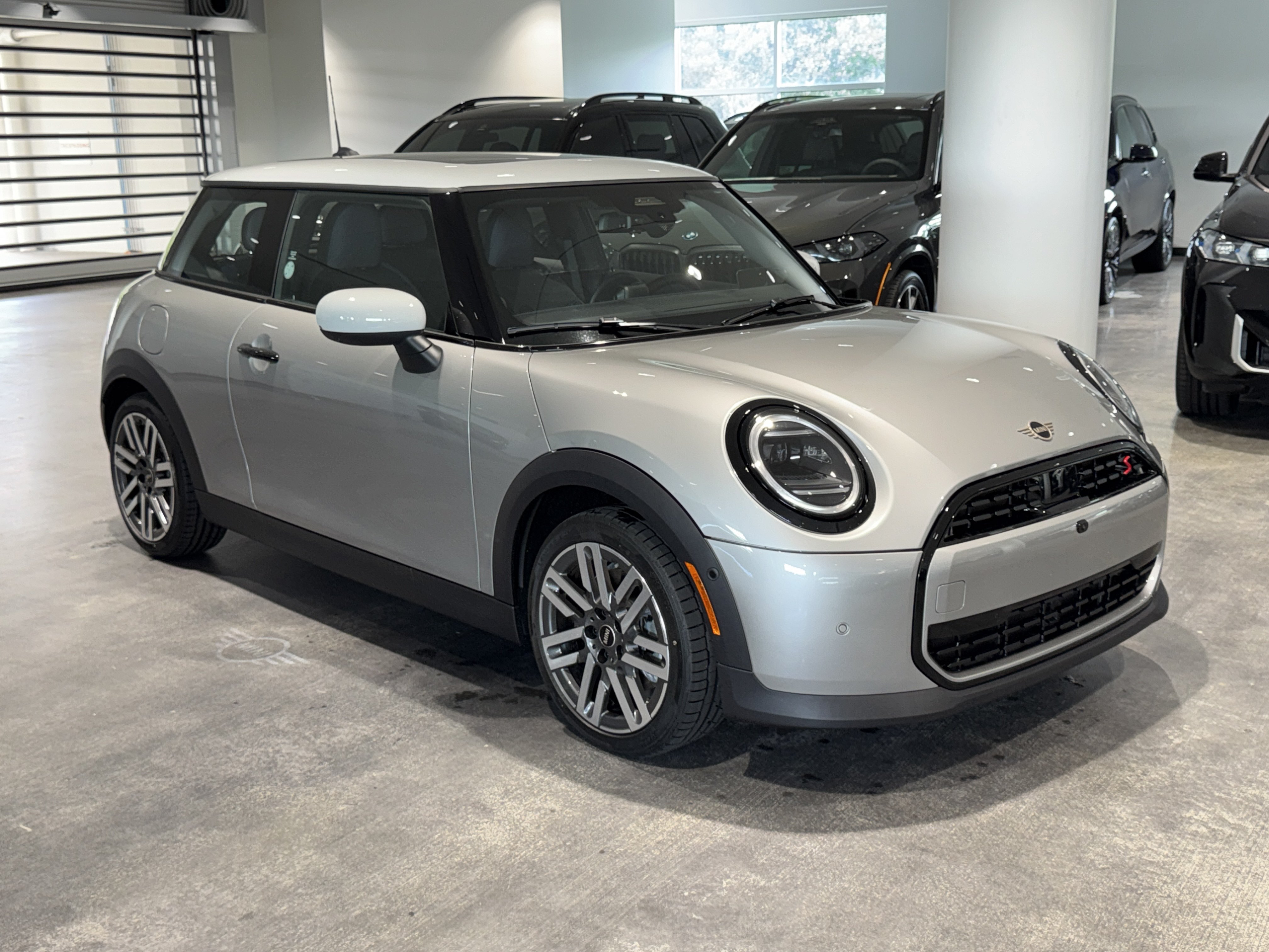 New 2026 Silver MINI Iconic image 1