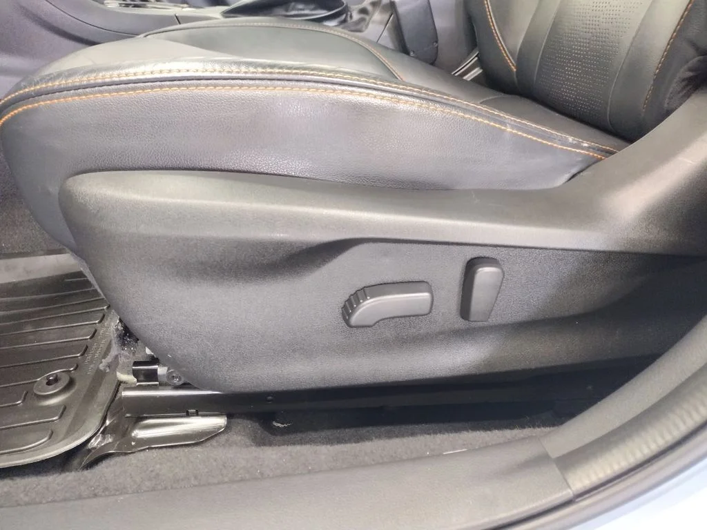 Used 2019 Gray Subaru 2.0i Limited image 21
