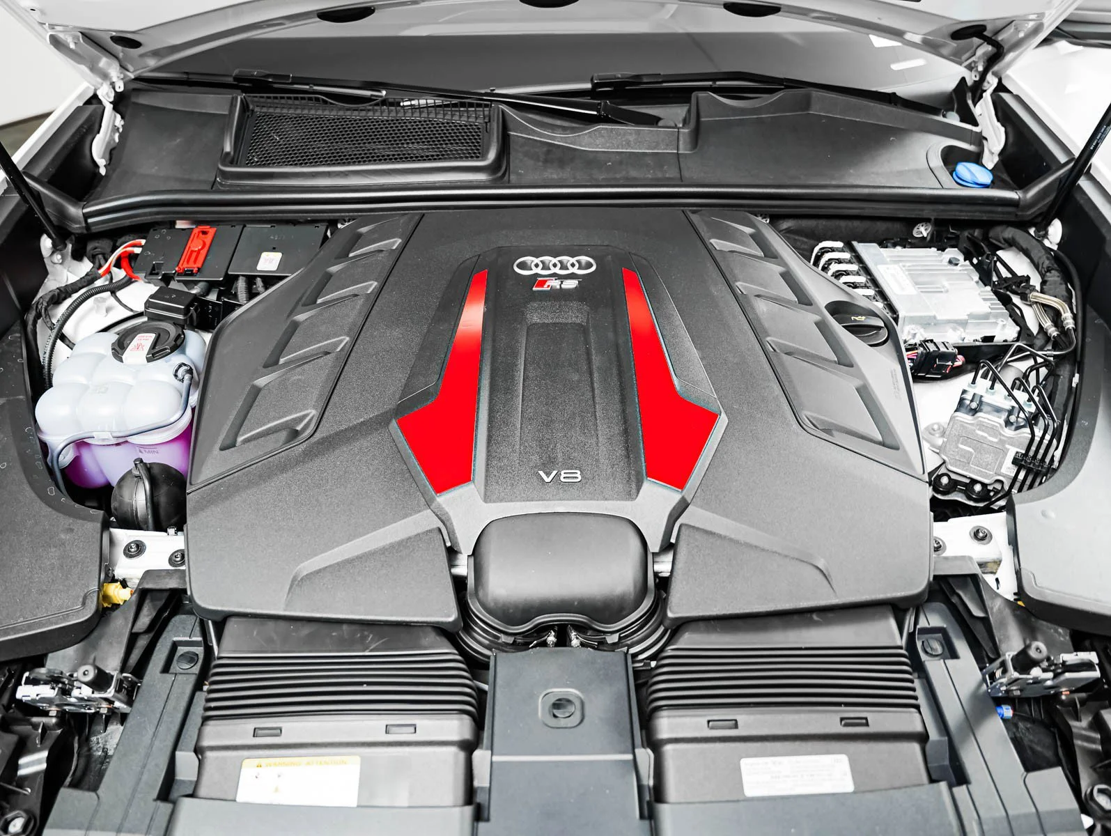 New 2026 Carrara White Audi performance image 4