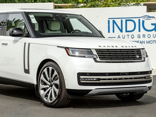 New 2026 Ostuni Pearl White LAND ROVER SE 7 Seats image 5