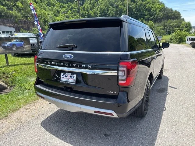Used 2023 Black Ford Limited image 3