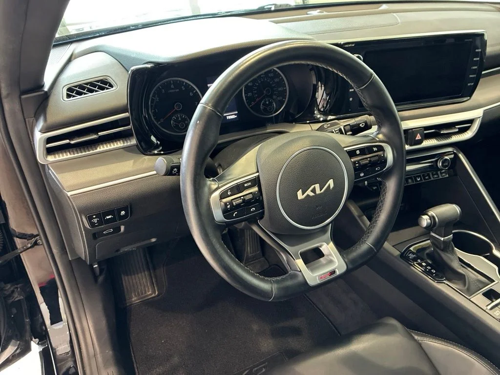 Used 2022 Black Kia GT-Line image 13